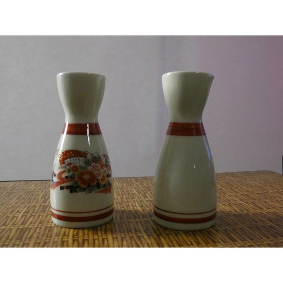 Vintage Pair of Hand Painted Ceramic Sake Carafe Made in Japan - Picture 3 of 5